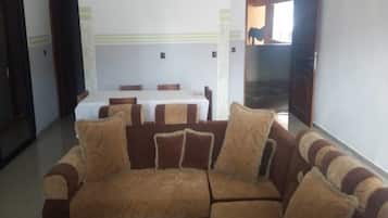 Comfort Apartment, 2 Bedrooms, Non Smoking | Living area | Plasma TV