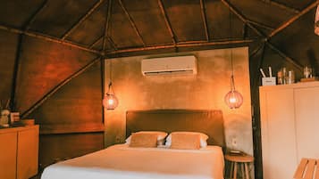 Ropa de cama de alta calidad y minibar