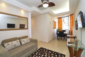 Apartment | Living area | Flat-screen TV - Rio Spot Apartments 1118 (Rio de Janeiro)