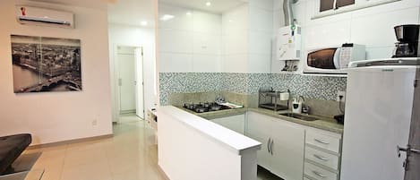 公寓 | 私人厨房 | 冰箱、微波炉、炉灶、茶具/咖啡用具