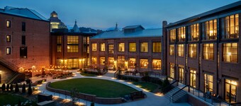 The Foundry Hotel Asheville, Curio Collection by Hilton