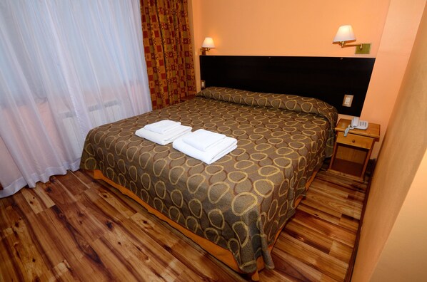 Superior Double Room, 1 King Bed | Minibar, in-room safe, desk, free cribs/infant beds