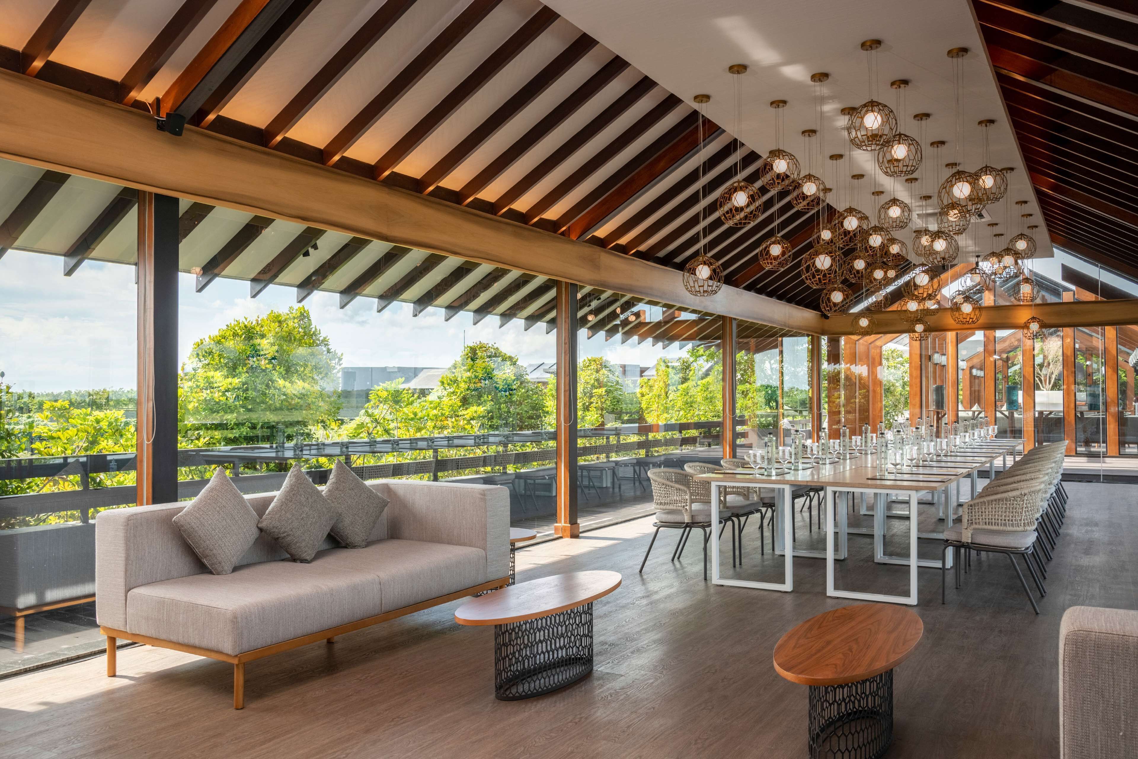 2 Bars/Lounges, Bar im Pool, Poolbar