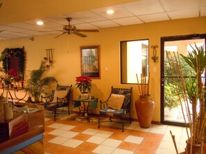 Sala de estar en el lobby