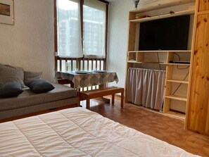WiFi - Charming Studio in Serre-Chevalier: Sleeps 2, Cozy Amenities, Great Location (Saint-Chaffrey)