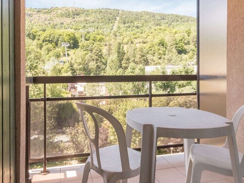 Appartement 2 pièces avec coin nuit, balcon, parking et casier à ski - Proche télécabine et centre