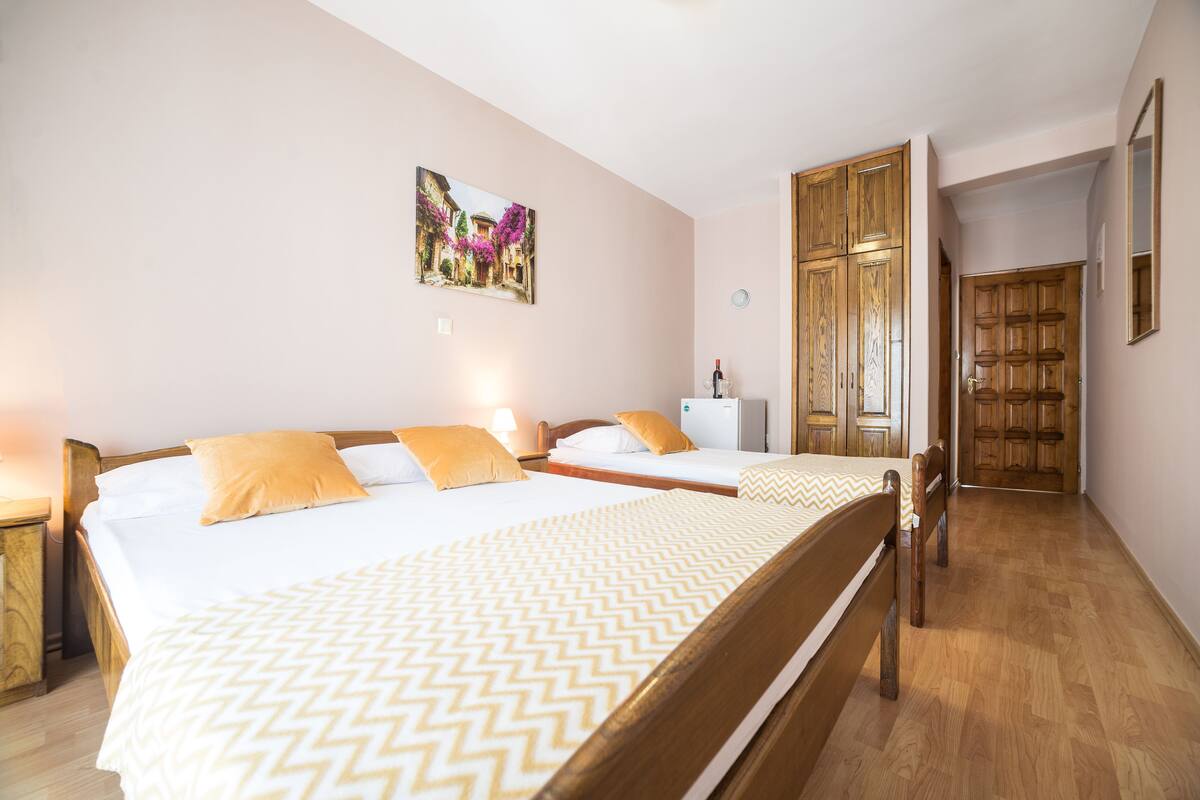 In-room safe, desk, blackout curtains, free cots/infant beds