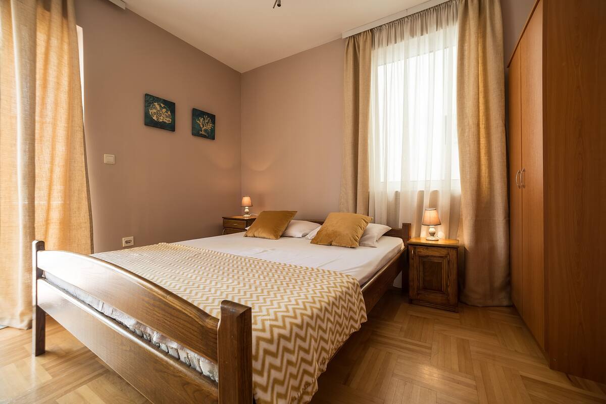 In-room safe, desk, blackout curtains, free cots/infant beds