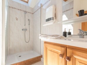 Hair dryer, towels
