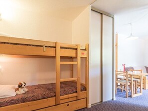 Room - Charming 4-Person Studio with North-Facing Balcony in Chantemerle (Saint-Chaffrey)