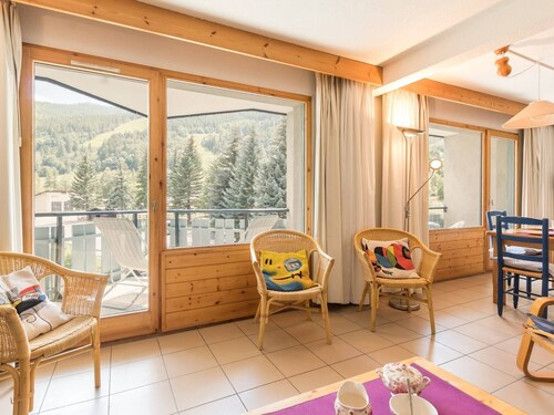 Cozy 3-Bedroom Apartment for 6 with Pool, Parking, Near Ski Lifts in La Salle Les Alpes