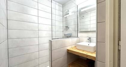 Ski-In Studio with Mountain View, Pool, and Garden Access in La Salle-les-Alpes