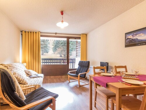 Charmant studio ski-in/ski-out 4 pers. avec piscine, jardin et parking à La Salle les Alpes
