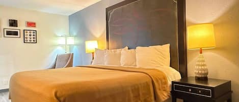 In-room safe, desk, iron/ironing board, WiFi