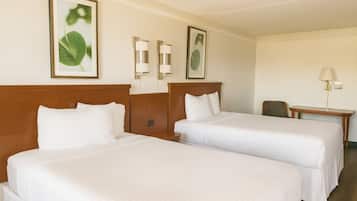 Deep-soaking bathtub, free toiletries, hair dryer, towels