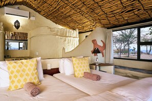 Standard Twin Room | 1 bedroom, in-room safe, free WiFi, bed sheets - Ugab Terrace Lodge (Khorixas)