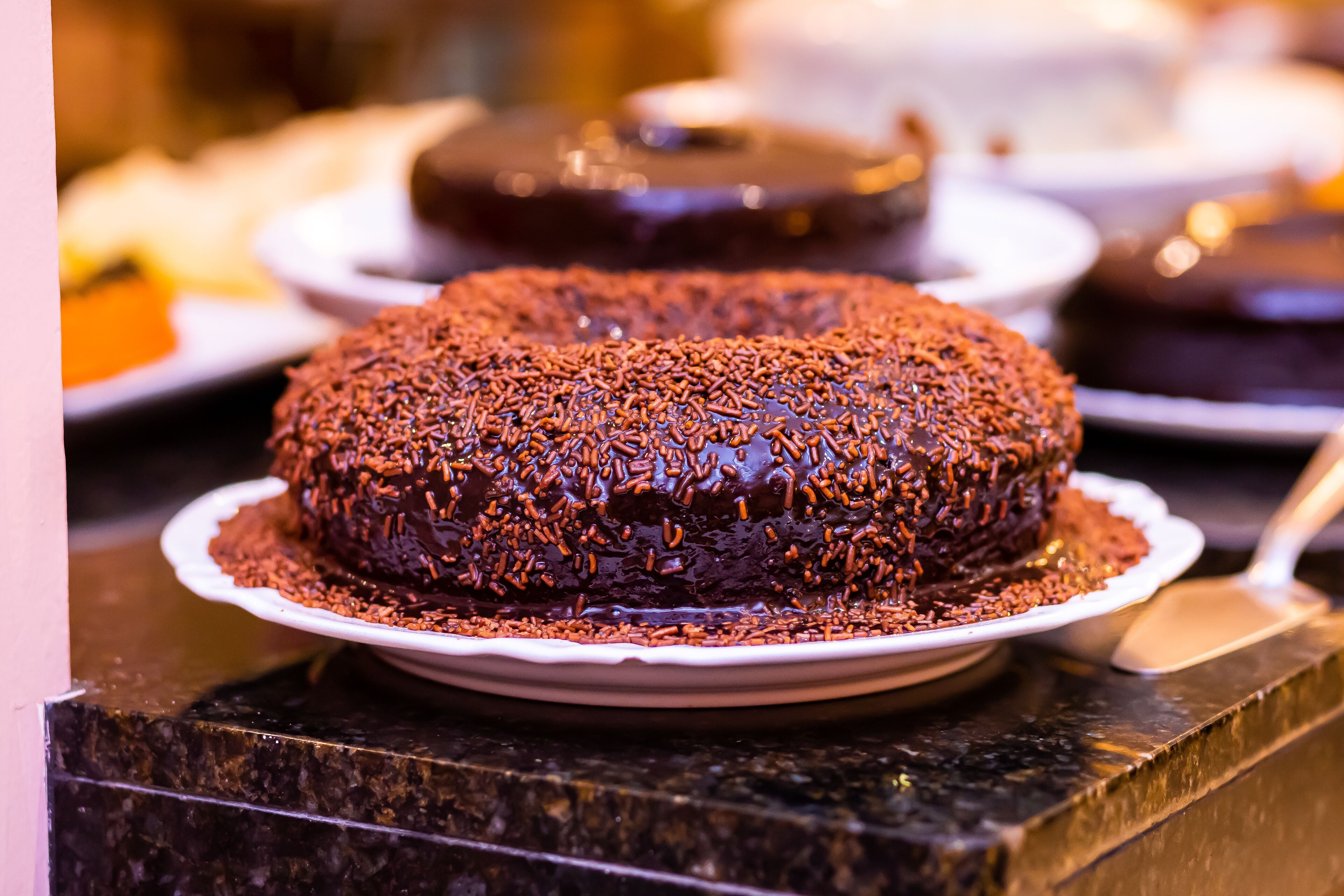 free daily full breakfast