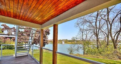 Heart of Niagara’s Wine country in the famous town of Port Dalhousie