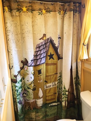 Shower, hair dryer, towels, soap - Charming Updated Rustic Cabin. Excellent Location Close to Town and RMNP!  (Estes Park)