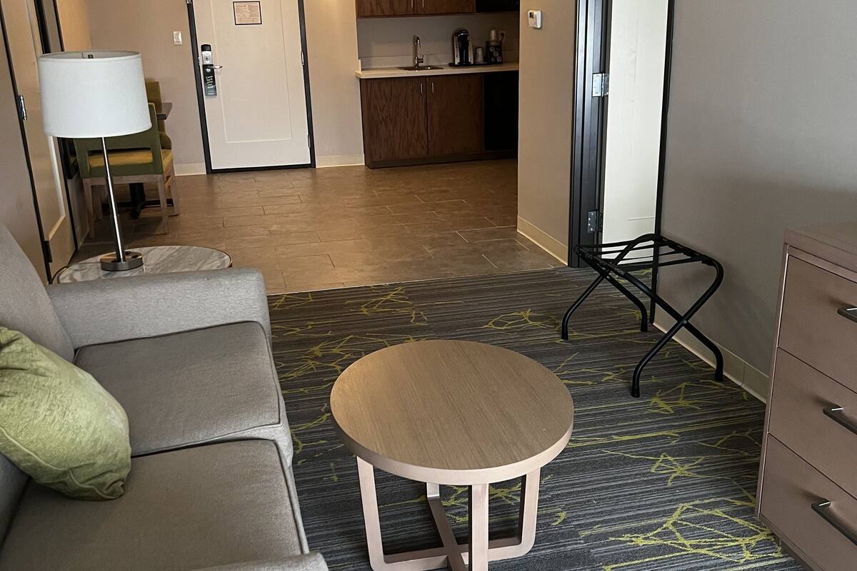 suite, 1 king bed with sofa bed (additional living area) | living area | 42-inch flat-screen tv with cable channels, tv