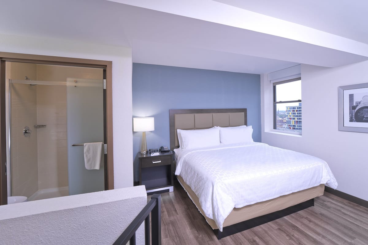 1 bedroom, in-room safe, desk, laptop workspace