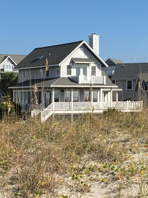 Exterior - Beachfront Home with Panoramic Views Of Atlantic Ocean (Bald Head Island)