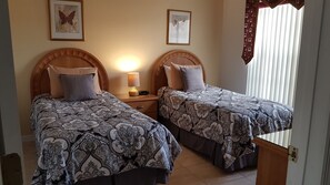 6 Schlafzimmer, Bügeleisen/Bügelbrett, Reisekinderbett, kostenloses WLAN