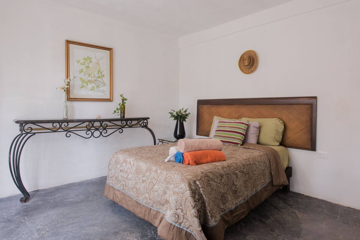 Individually decorated, individually furnished, free WiFi, bed sheets