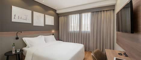 1 bedroom, minibar, desk, blackout curtains
