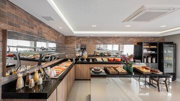 Desayuno buffet incluido todos los días