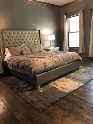 6 bedrooms, free WiFi, bed sheets, wheelchair access