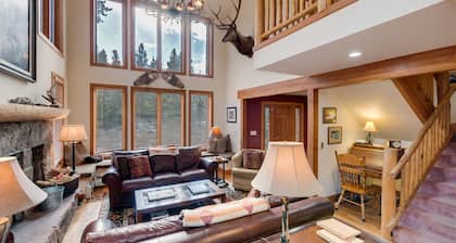 Kävele kaupunkiin / 4 Masters / Hot Tub / Great Multi perheille / Lue arviot!