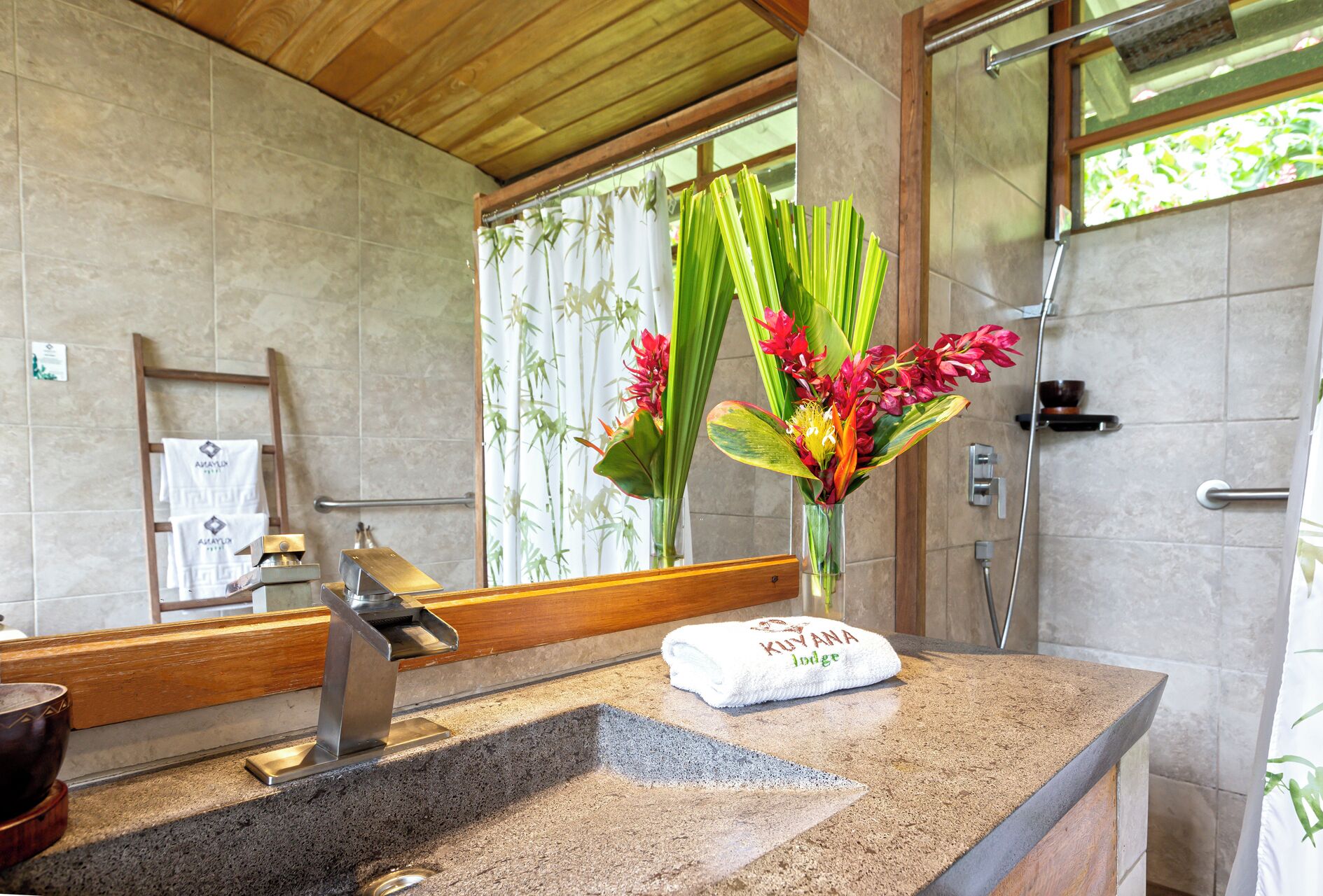 Deluxe-Doppelzimmer, 1 King-Bett und Schlafsofa, barrierefrei, Kühlschrank (Fan)