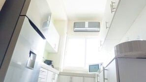 Minibar, Schreibtisch, Bügeleisen/Bügelbrett, kostenloses WLAN