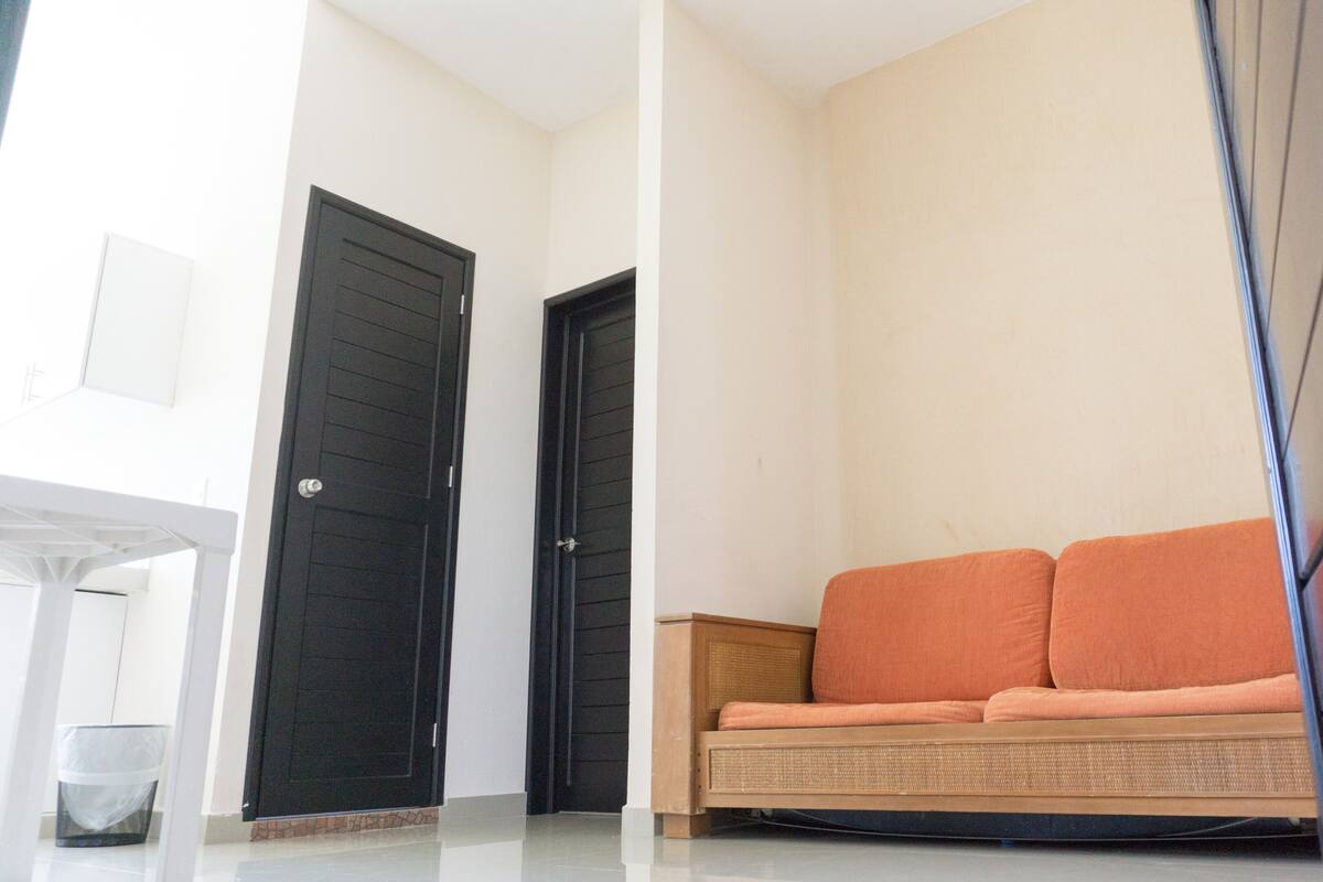 Minibar, desk, iron/ironing board (on request), WiFi (free)