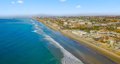 By the Beach 1 Bed Accessory Pet Friendly Unit with a Loft Pe-1722L