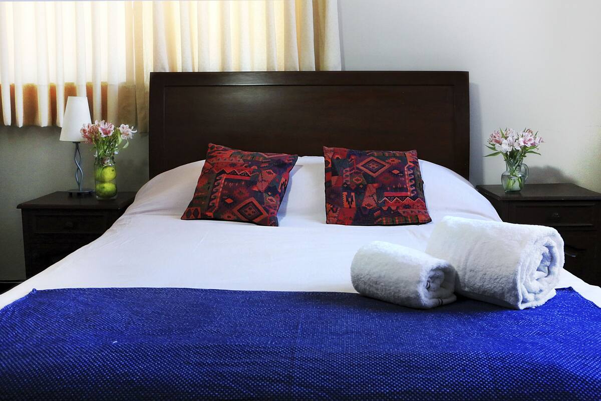 Wifi gratis y ropa de cama