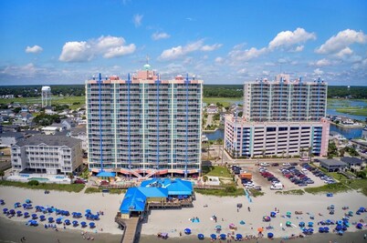Oceanfront 3BR/3B Lockout. Resort Amenities, Pools, Lazy River, Kiddie Pool