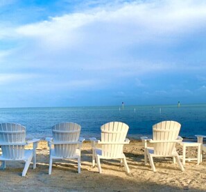 On the beach - Islamorada Anglers Reef! “Sandbar Bungalow Villa" AMAZING! Middle row location! (Islamorada)