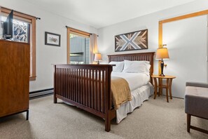 2 slaapkamers, een strijkplank/strijkijzer, gratis wifi, beddengoed