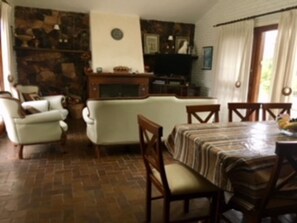 32-inch flat-screen TV with cable channels, TV, fireplace - Pétalin (Punta del Este)