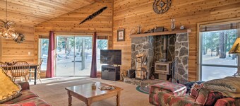 Cabin < 2 Mi to Tahoe Donner Downhill Ski Resort