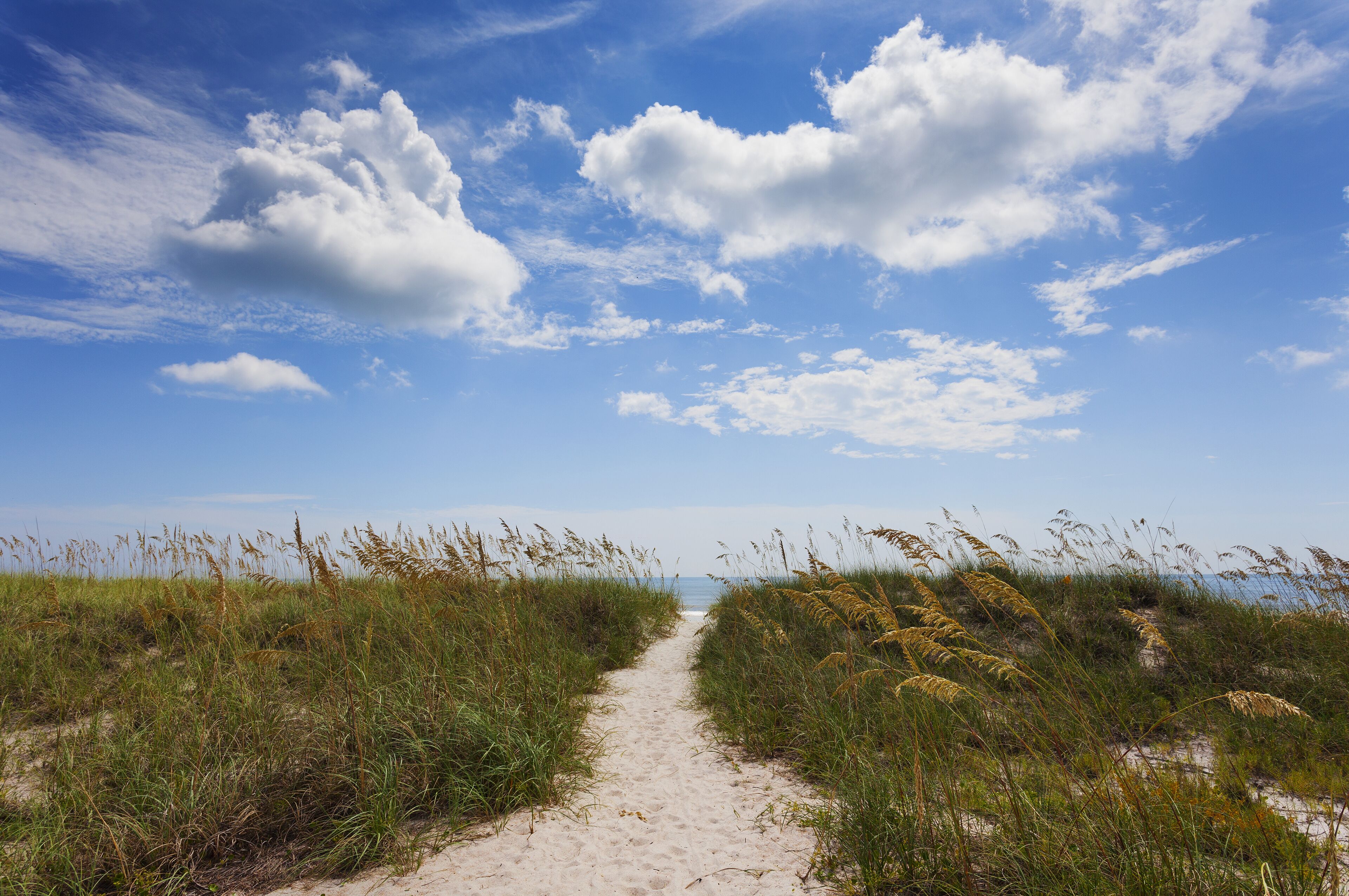 Am Strand, Liegestühle, Strandtücher