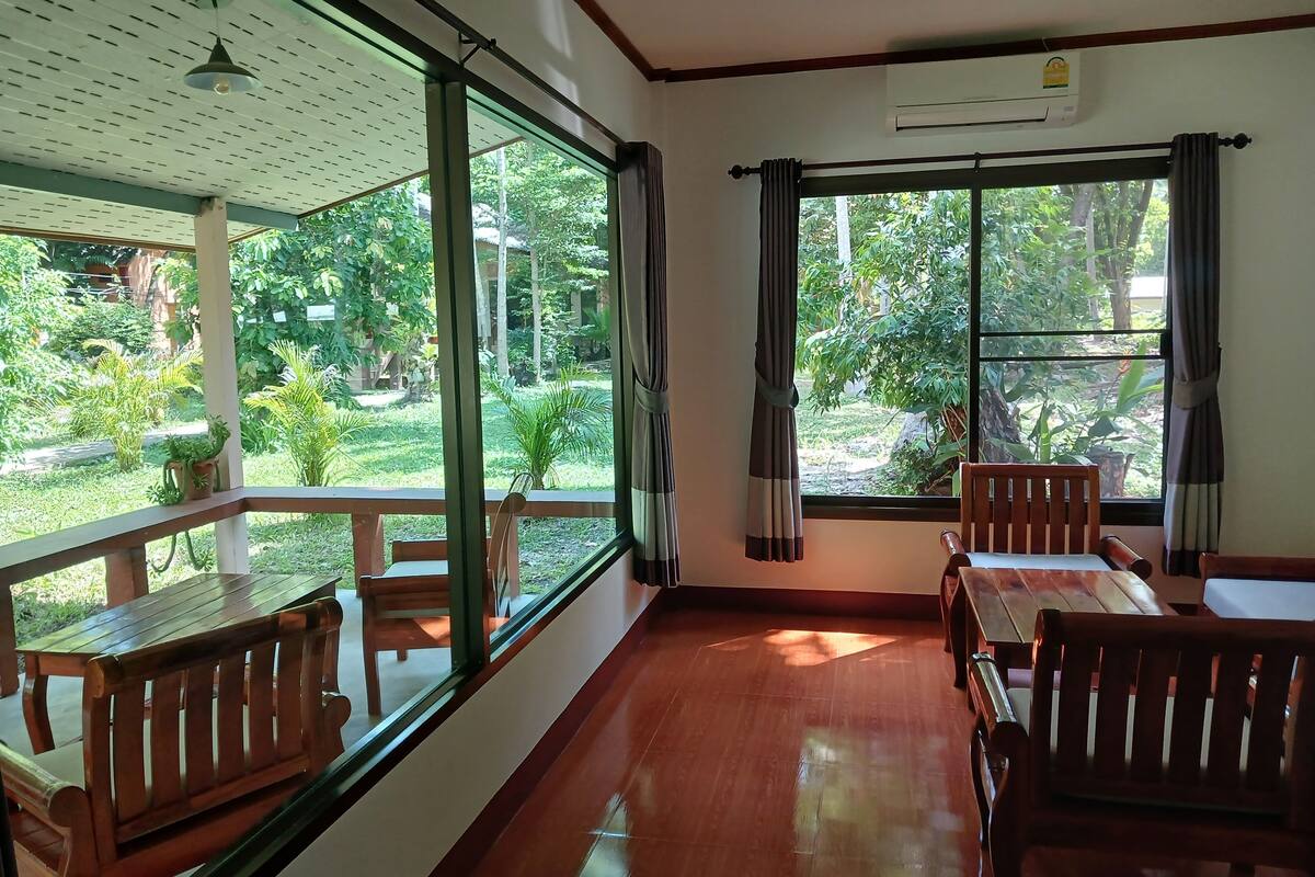 Signature Villa | 1 bedroom, in-room safe, individually furnished, desk
