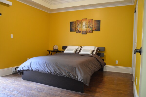 1 bedroom, in-room safe, iron/ironing board, WiFi