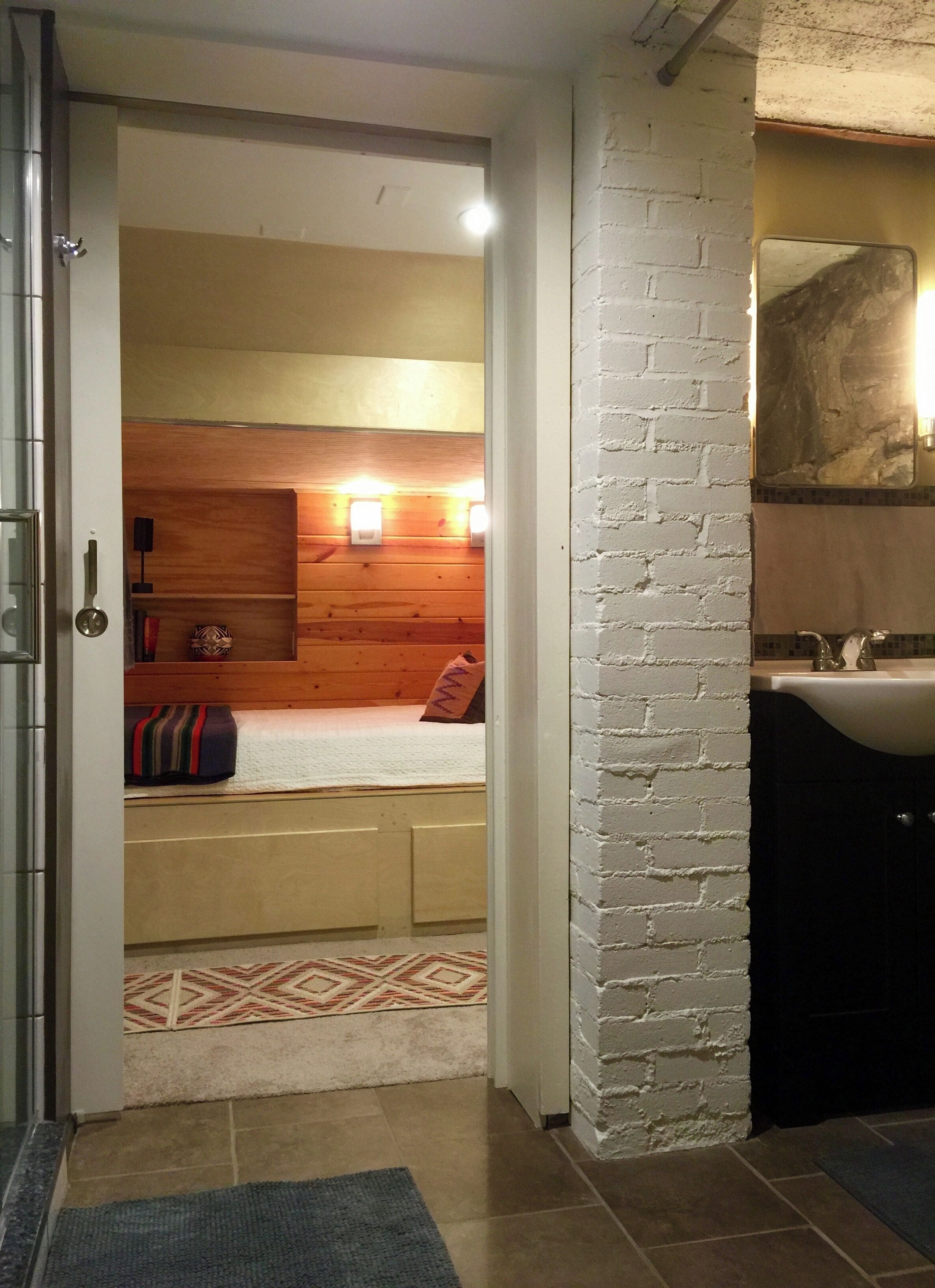 2 bedrooms, blackout drapes, iron/ironing board, free WiFi