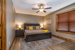 4 Schlafzimmer, Bügeleisen/Bügelbrett, Reisekinderbett, kostenloses WLAN