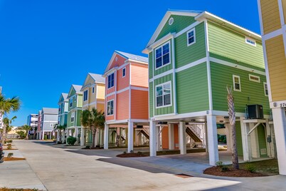 Steps from Beach, 4BR Raised Beach House