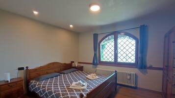 2 Schlafzimmer, Bügeleisen/Bügelbrett, kostenloses WLAN, Bettwäsche