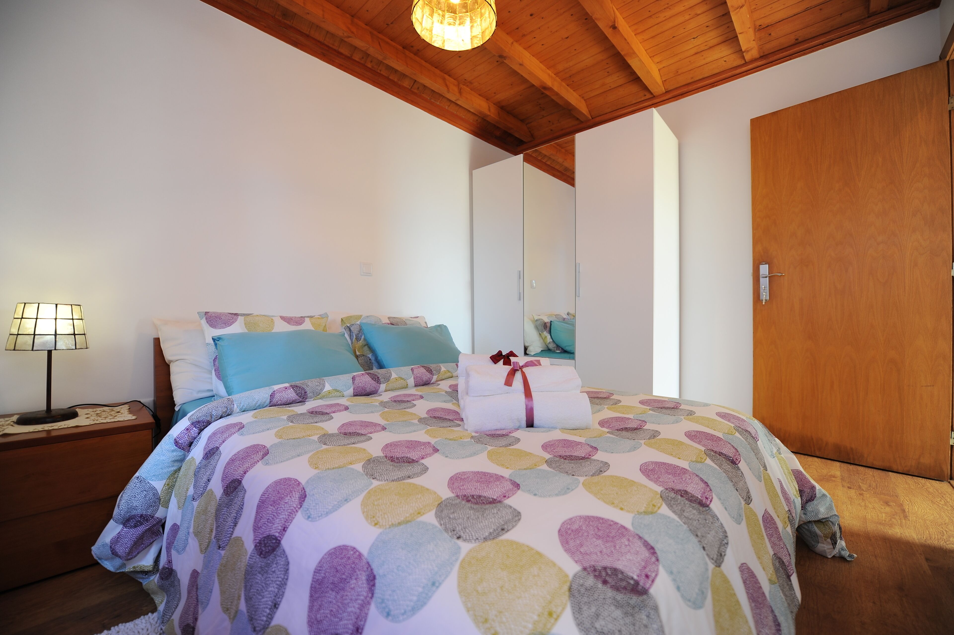1 slaapkamer, een strijkplank/strijkijzer, gratis wifi, beddengoed